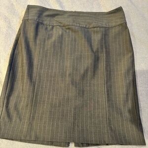 GAP Gray Pinstripe Pencil Skirt